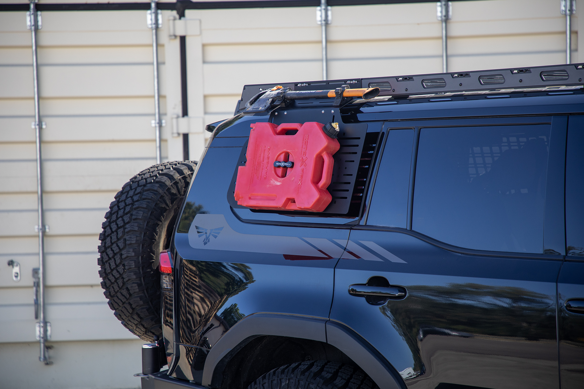 GX Roof Rack Side Accessory Panel | 550 (24+)